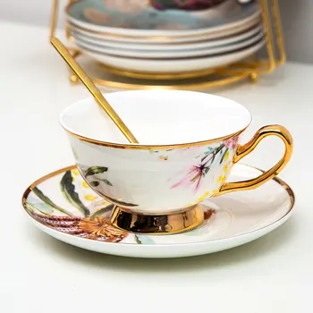 Изысканная кофейная чашка из костяного фарфора с воздухоотводом ins, роскошный креативный домашний набор чашек для послеобеденного чая с подставкой для ложек-блюдец, кофейная чашка
