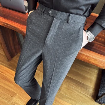Облегающие брюки в полоску /Высококачественные мужские осенние однотонные деловые повседневные теплые брюки для вечеринки / Универсальные брюки для маленьких ножек