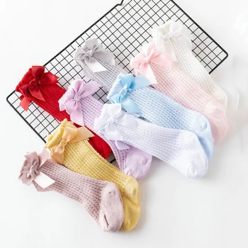 Весенние сетчатые тонкие хлопчатобумажные белые чулки с корейским бантом; длинные носки до колена для маленьких принцесс с кружевными оборками для новорожденных девочек