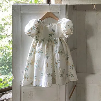 Хлопковое платье в цветочек для маленьких девочек